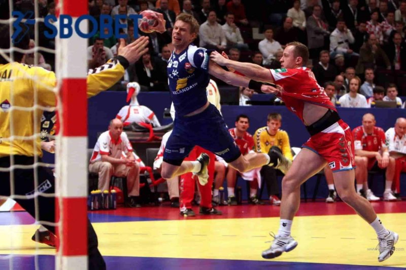 Người chơi nên phân tích phong độ hai đội trước khi soi kèo bóng ném