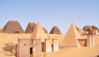 pyramids kush